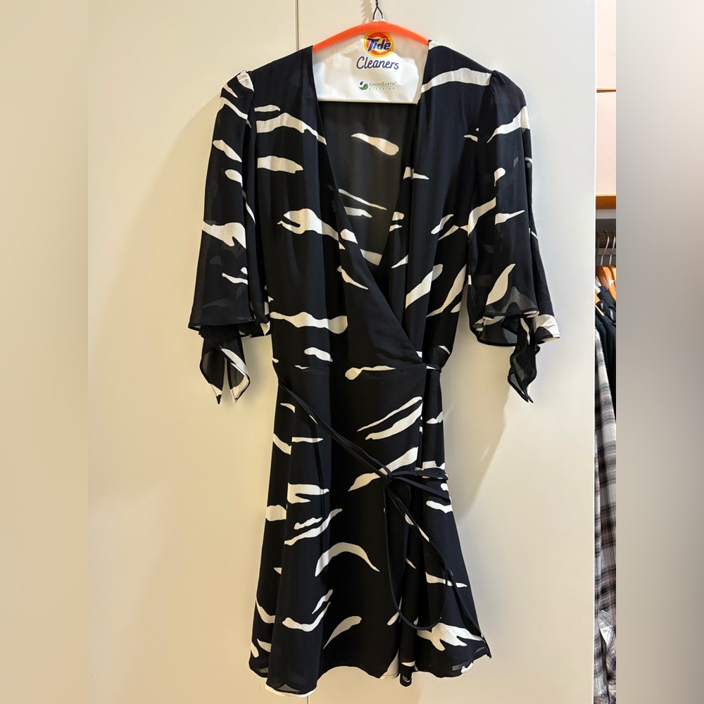 Reformation Black and White Patterned Long Sleeve Dress